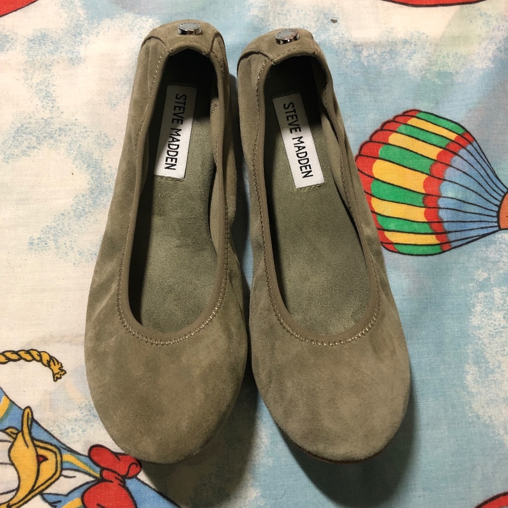 Steve Madden flats size 5